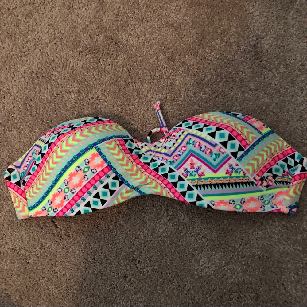 Bandeau bikini top